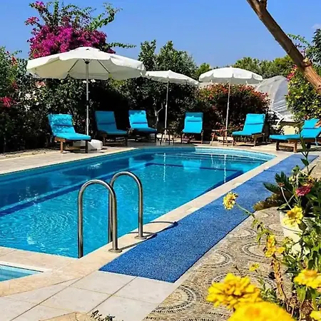 Ruya-privatepool-seaview-gamesroom فيلة